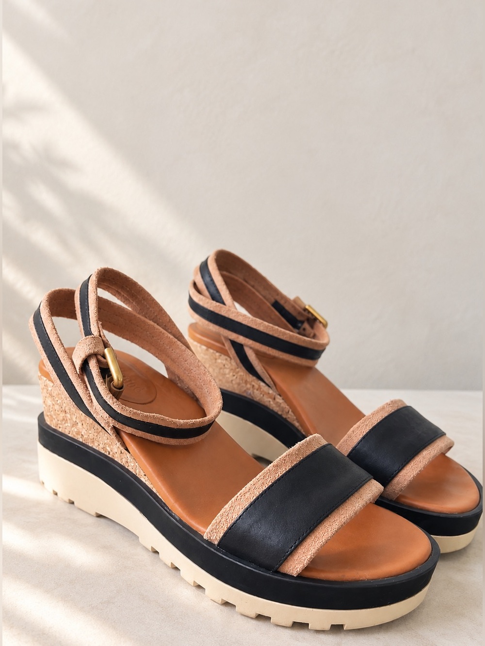 Rare See By Chloe Black and Tan Platform Designer Sandals Size 7 EU 37